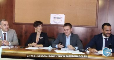 Grupppo M5S In Consiglio Regionale, foto Sardegnagol riproduzione riservata