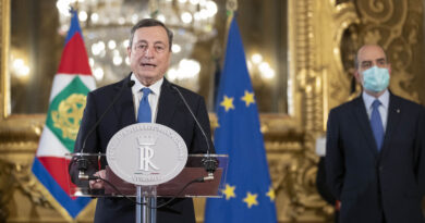 [CRISI DI GOVERNO] Mario Draghi accetta con riserva l'incarico per la formazione di un nuovo Governo: "Scioglierò la riserva al termine delle consultazioni con i gruppi parlamentari".