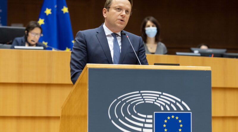 Olivér Várhelyi, foto Copyright European Parliament 2021, Alain Rolland