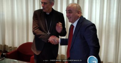 Mons. Antonio Mura, Gianni Chessa, foto Sardegnagol riproduzione riservata