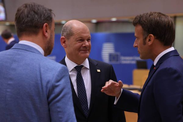 Olaf Scholz, Emmanuel Macron, foto Copyright: European Union