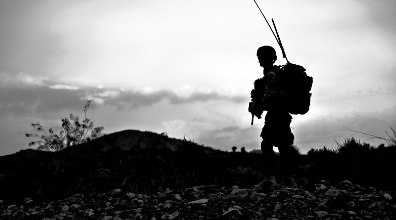 Soldato, foto ArmyAmber da Pixabay.com