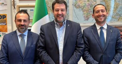 MIchele Pais, Matteo Salvini, Dario Giagoni, foto Lega Sardegna