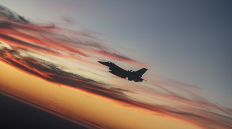 F-16, foto Air Force Master Sgt. Tristan McIntire