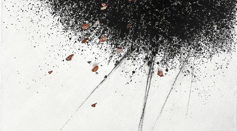 Claudio Sapienza - Dalla cenere - cenere vulcanica fusaggine, pastelli - petali e collage su tela di juta-100x100cm